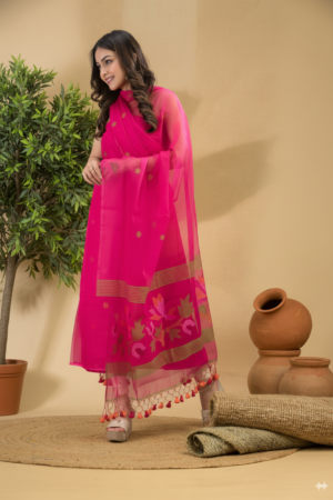 Soft Pink Handloom Jamdani Muslin Unstitched 2-Piece Set